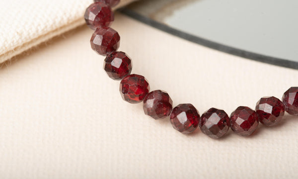 MantraBEADS Red Garnet Gemstone Hidden Message Beaded Wish Bracelet – Pink  Mango